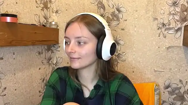 EmyMiu - Make me blush