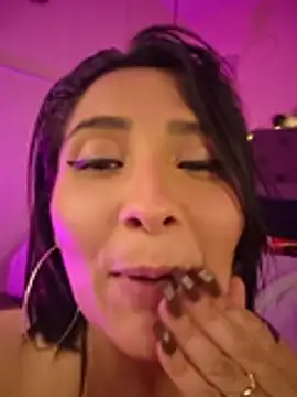 Emily_leinner - Masturbation+fingers+squirt