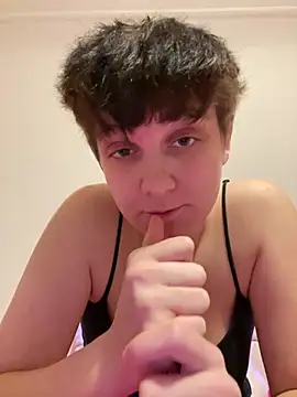 YoungMoxy - Spit on my boobs <3