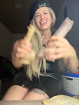 MARILYNKOVANOVA - Fuck pussy