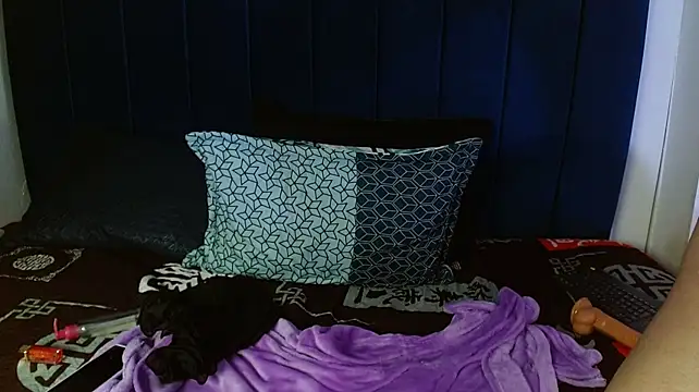 Julieta_wish - See me asshole close + Spanks ass