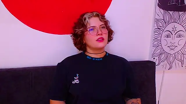Maddyredhairy - cum show