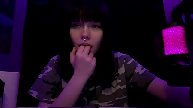 RevivedSop - I hold the Top in my teeth and tease wit