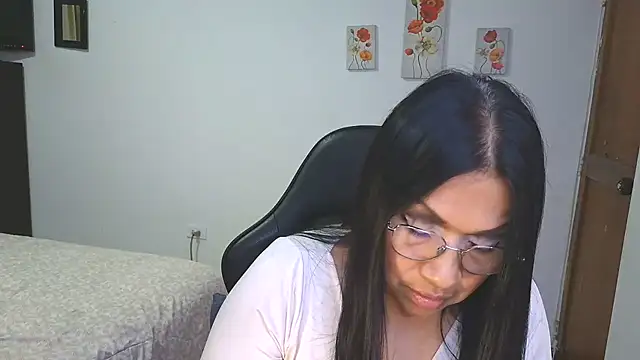 LissafeetHott - I have a big squirt for only 200 tokens,