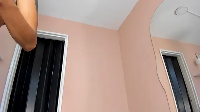 Kat_44 - Spread and spank my ass in close up 🍑