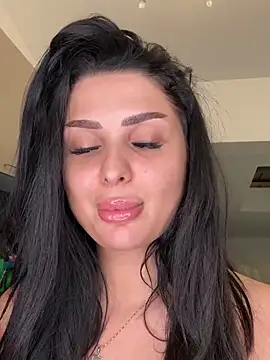 KylieKroftt - drop my towel