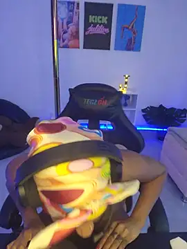 Julixxx22 - rub clitoris 1 min