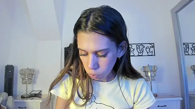 Sara_beckan - send kiss