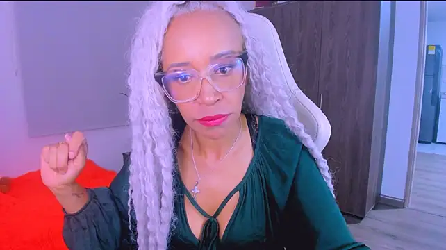 ScarlettMalbec - SEXI STRIPTEASE SHOW!!!!