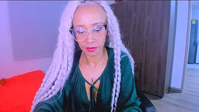 ScarlettMalbec - SEXI STRIPTEASE SHOW!!!!