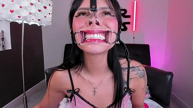Miss_sweett - Destroy mi Make Up Very Messy