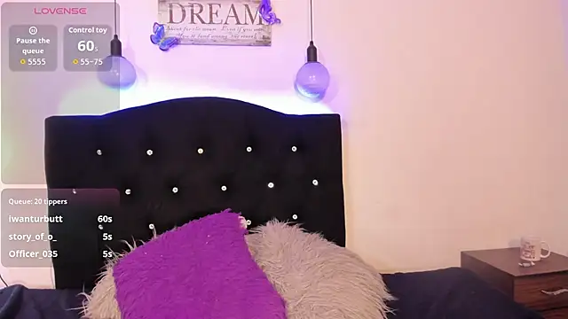 Hadid_honey - naked me and oil in tits