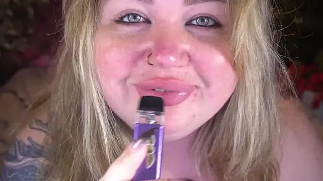 ZaraReignn - naked+control toy 7 min😍