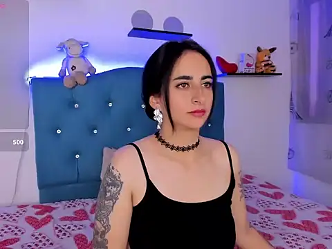 Enola_holmess - naked me and oil in tits