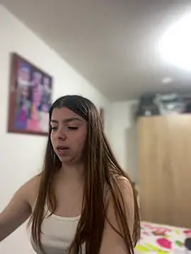 Cloew_Marz - Show and oil + Fingers in pussy