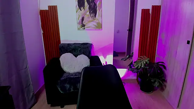 Rebeka-baker - 🍑BIG PLUG +SPANKX 20 🍑