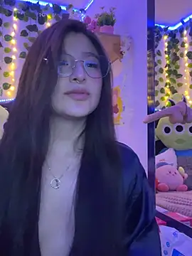 Neftis_lyria - fingers in the pussy