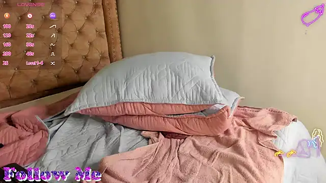 Laura_hotties