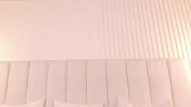 Emily_lux25 - say hi emy