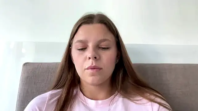 AmieLendor - Video fucking my pussy dildo in PM