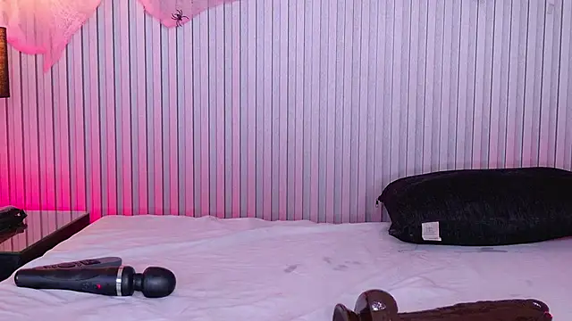 Meganreed_ - SENSUAL BODY TEASE 🧡🎃