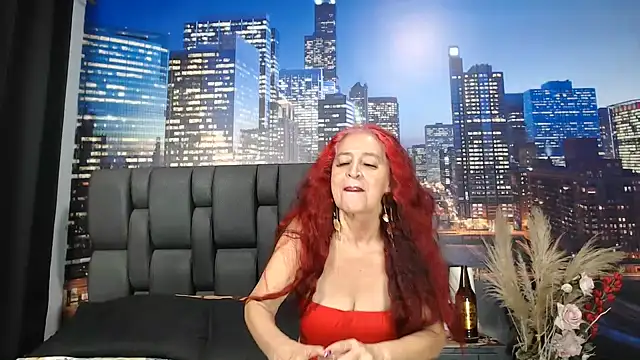 Lucy_mature8