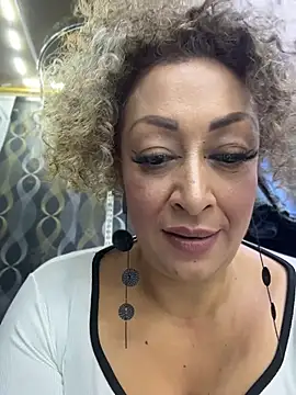 Katti_Barrera - Fuck mi pussy in doggy (ticketshow