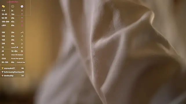 Mellow_pearl - Flash my perfect tits