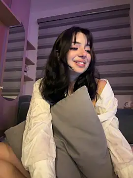 Dani-nari - deep throat with lots of saliva+ lush 1m