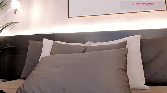GretaVelvet - Fuck my tight pussy and leave it wet🥵