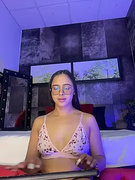 HappyKittyXXX - RIDING REVERSE TORSO + DOMI OVER ASS!!