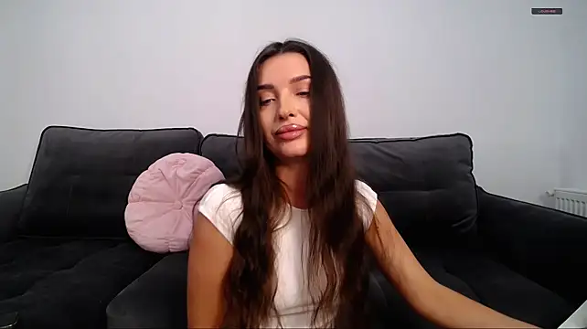 Laura_Bess - Hi!I'm Lily.Goal:Gentle masturbation🍓