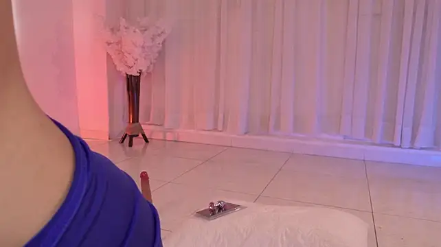 Trixxie_18 - blowjob