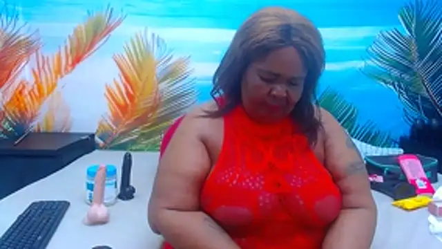 MatureMilfxxx - SQUIRT...TWERK...TITTY SUCK