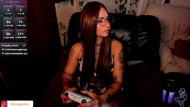 Fallengangel - SUCK DILDO