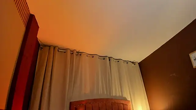 Sensual_fer - show pussy close + rub clit