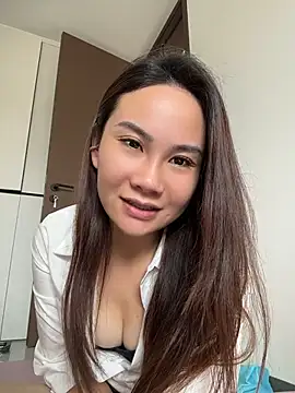 Yioyio-666 - 众筹给妍妍交房租