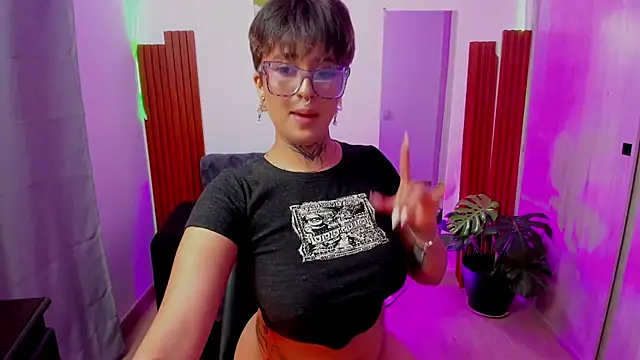 Rebeka-baker - 🍑BIG PLUG +SPANKX 20 🍑