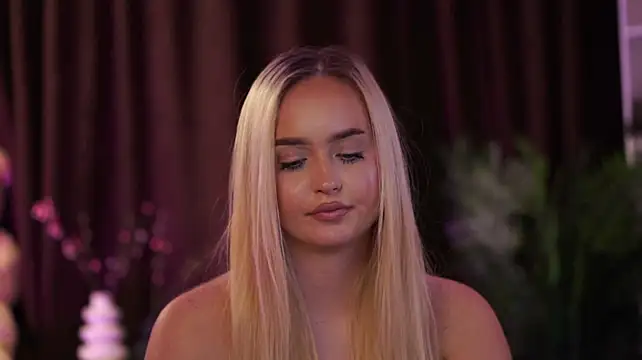ElyssawetXX - Squirt show💦💦