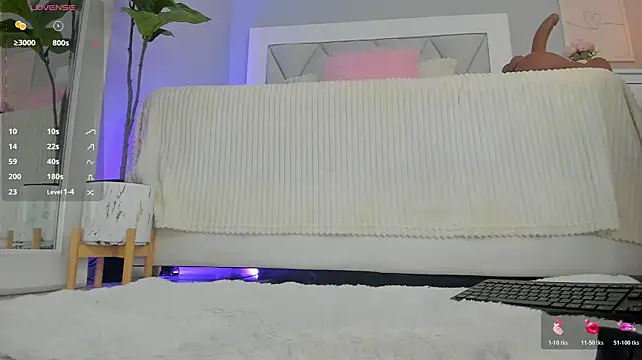 Ami_sweet18 - FINGERS PUSSY + PLUG