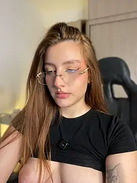 Anavi_ - TitsJob