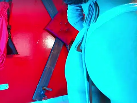 KimJonesVs - Spank with paddle en my Ass😈