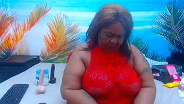 MatureMilfxxx - SQUIRT...TWERK...TITTY SUCK