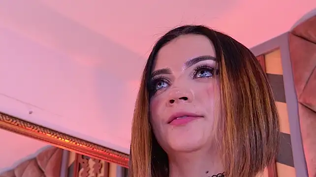 EmilyDufour - Slap your ass x5