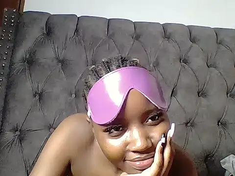 Queen_Aura20 - strapon
