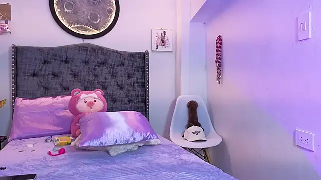 Kyana_cream - BOUNCING MY BIG, FAT ASS 🍑🔥💥