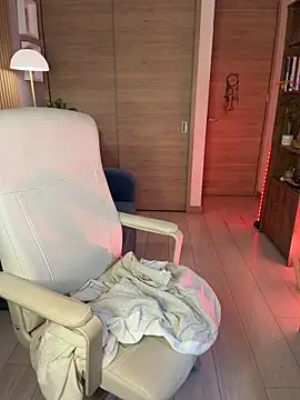 Alessia-miller_ - Remove my panties and rub my clit