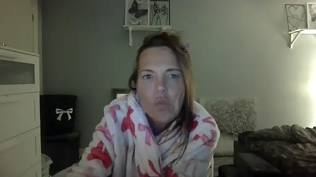 BritishMilfFrankyX