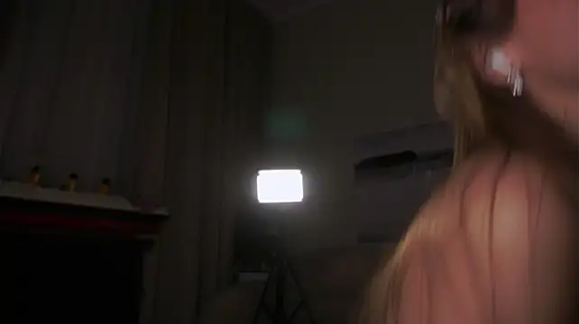 EditaBails - Water dripping on u from my leo ass