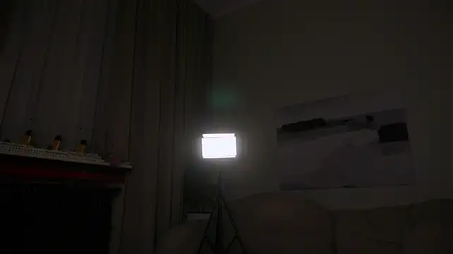 EditaBails - Water dripping on u from my leo ass